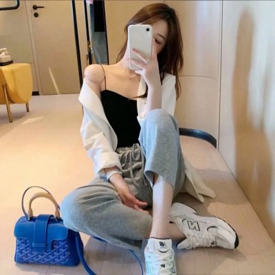 女孩和蜘蛛
